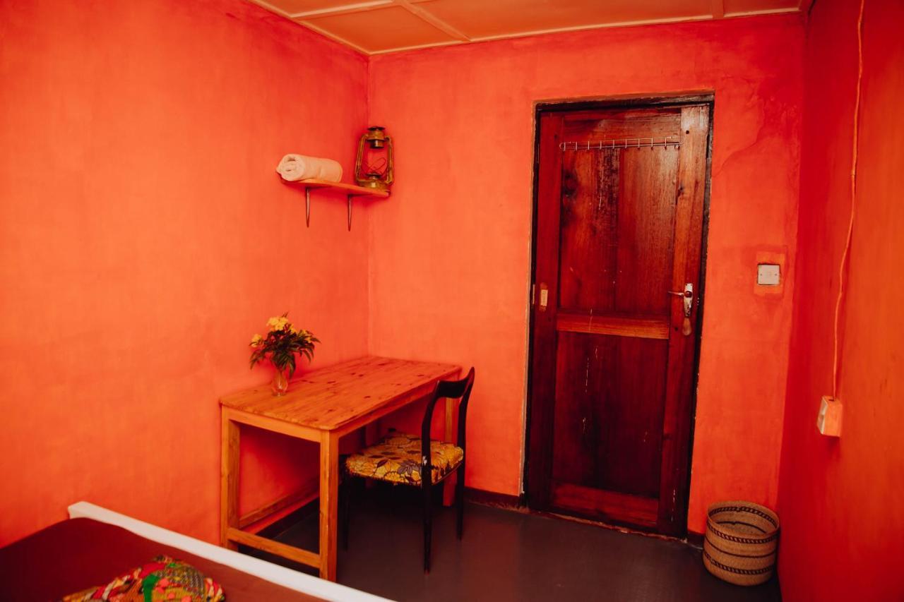 Emmy'S Backpackers Hostel Iringa Exterior foto