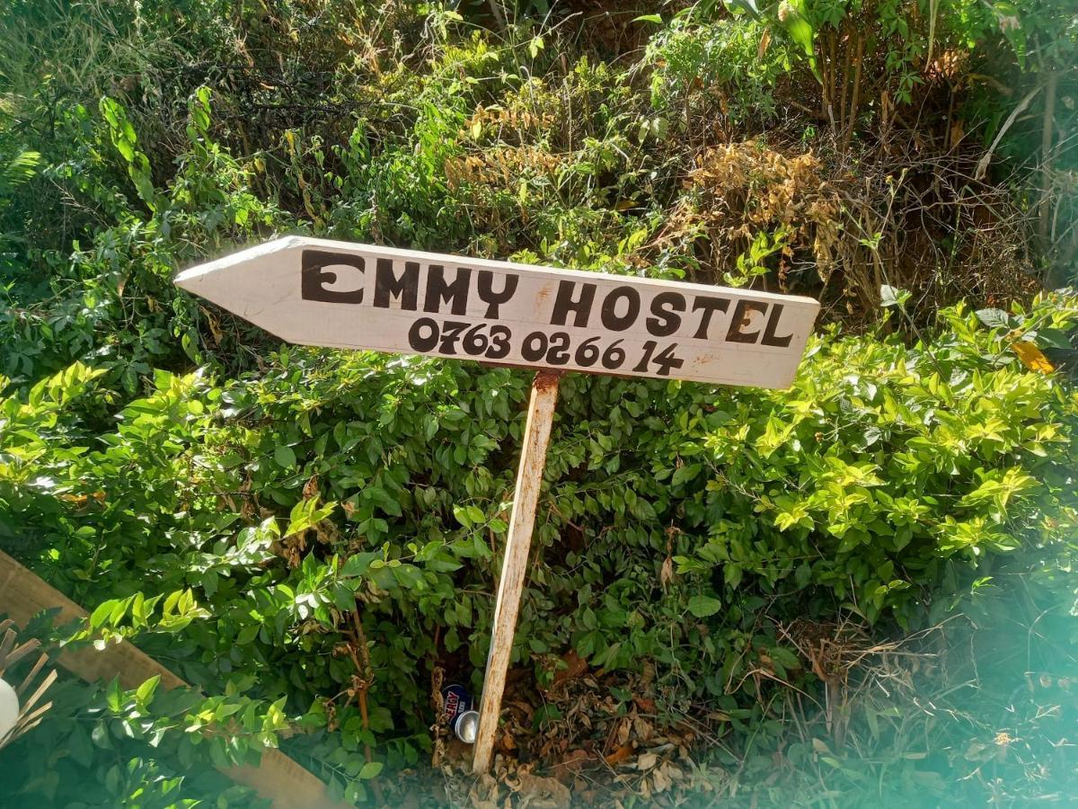 Emmy'S Backpackers Hostel Iringa Exterior foto